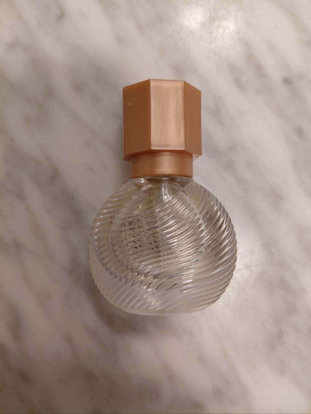 Sensuous by Estee Lauder 4ml Spray Travel size - Picture 3 of 6